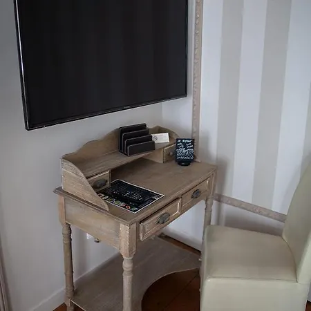 Bienvenue Chez Nous Oda ve Kahvaltı Bergues